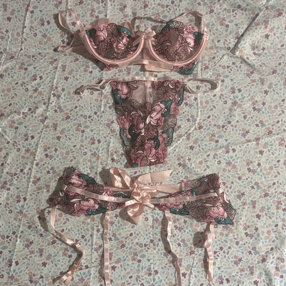 Fashion Nova | Cute and Sexy Pink Lace Lingerie Set